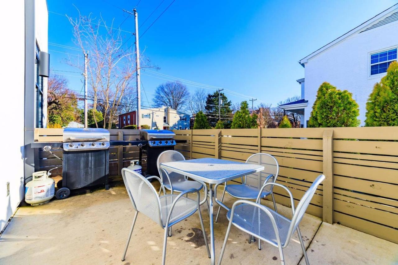 Carytown Living With *Pool And Gym* Leilighet Richmond Eksteriør bilde